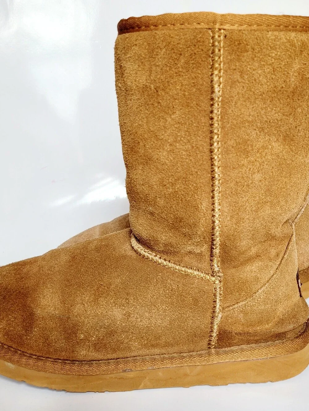 Lamo Sheepskin Chestnut Suede Mid-Calf Winter Boots US 8